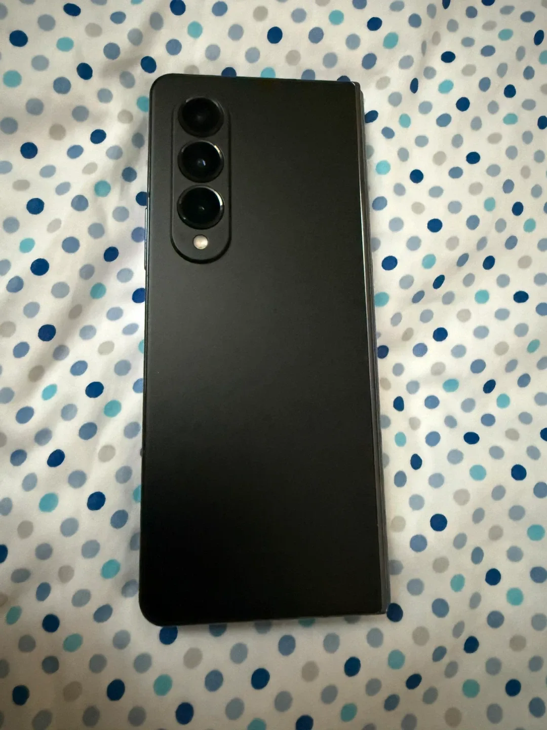 Samsung Galaxy Z Fold4 5G Black image indicator(2)