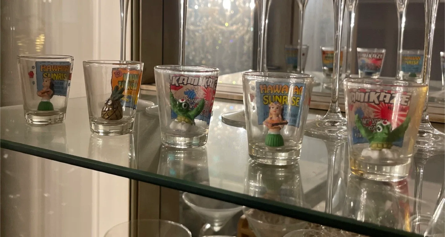 Vintage Hawaiian Shot Glasses thumbnail