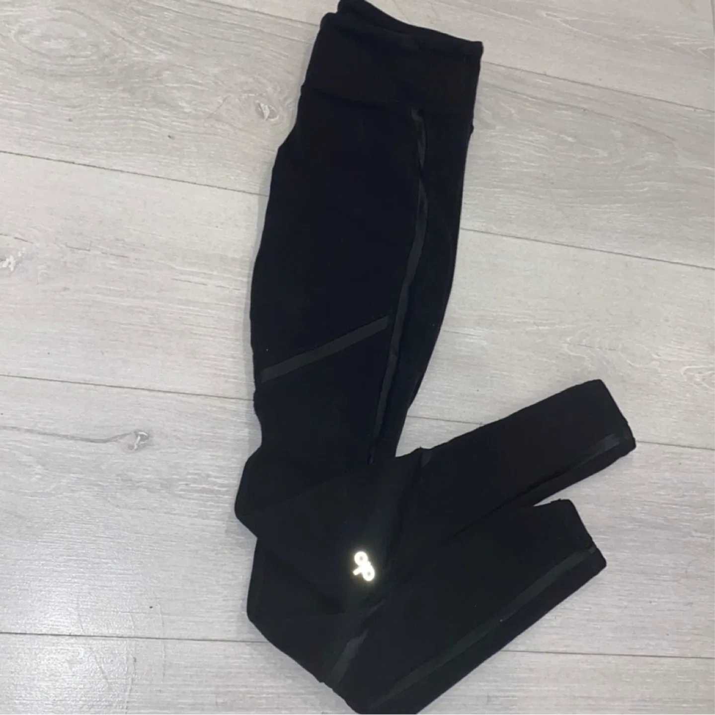 Alo black ribbon leggings XS image indicator(2)