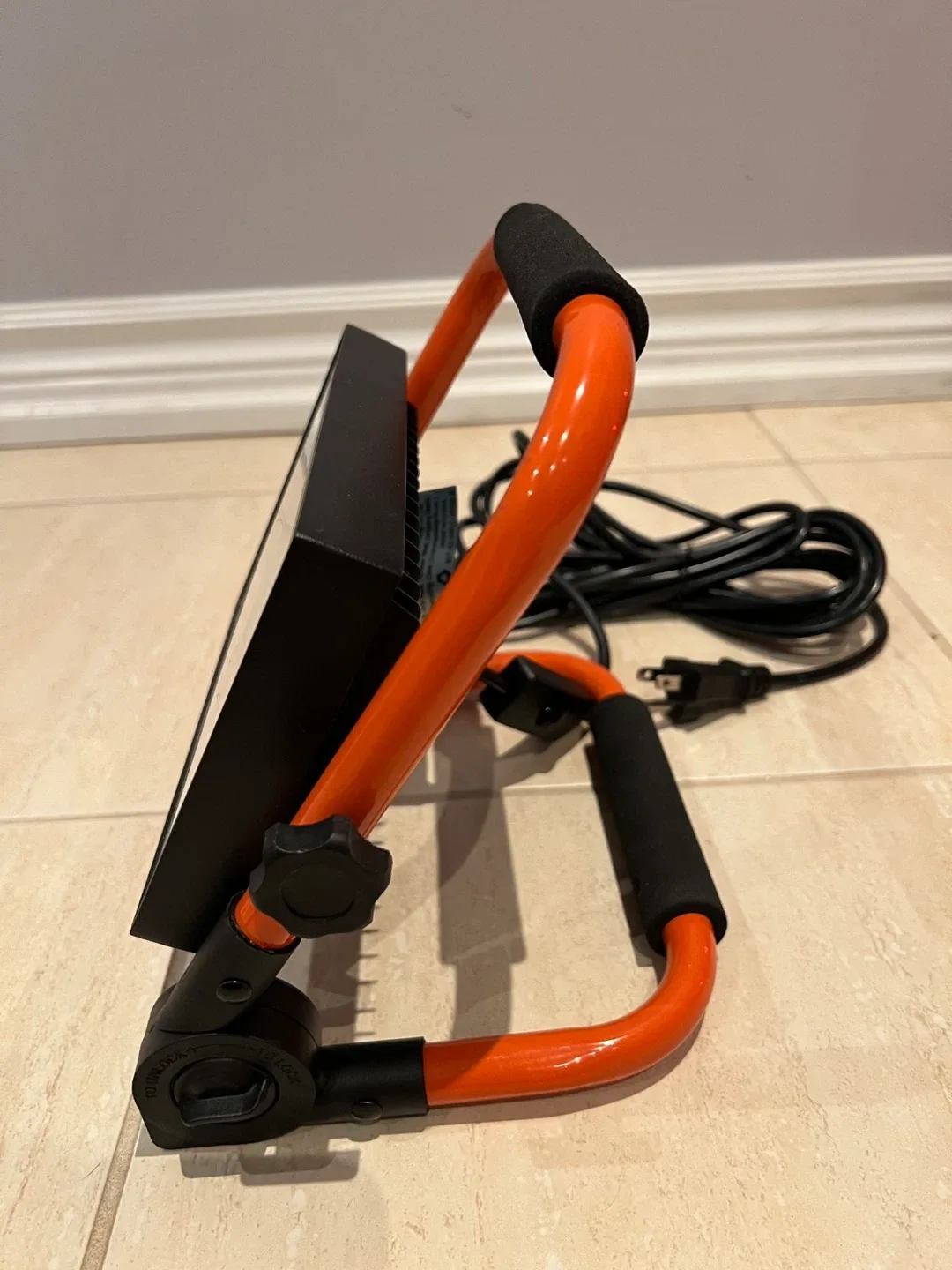 LTE LED Work Light with Stand thumbnail
