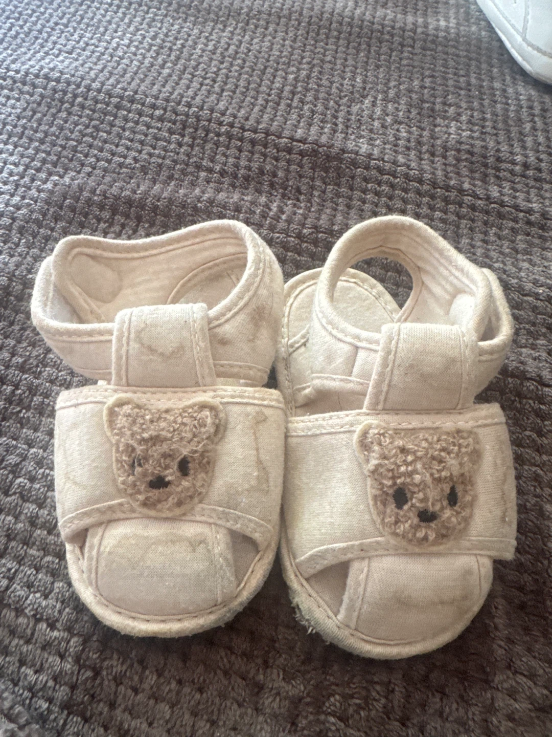 #freecycle Baby Sandals with Teddy Bear Design