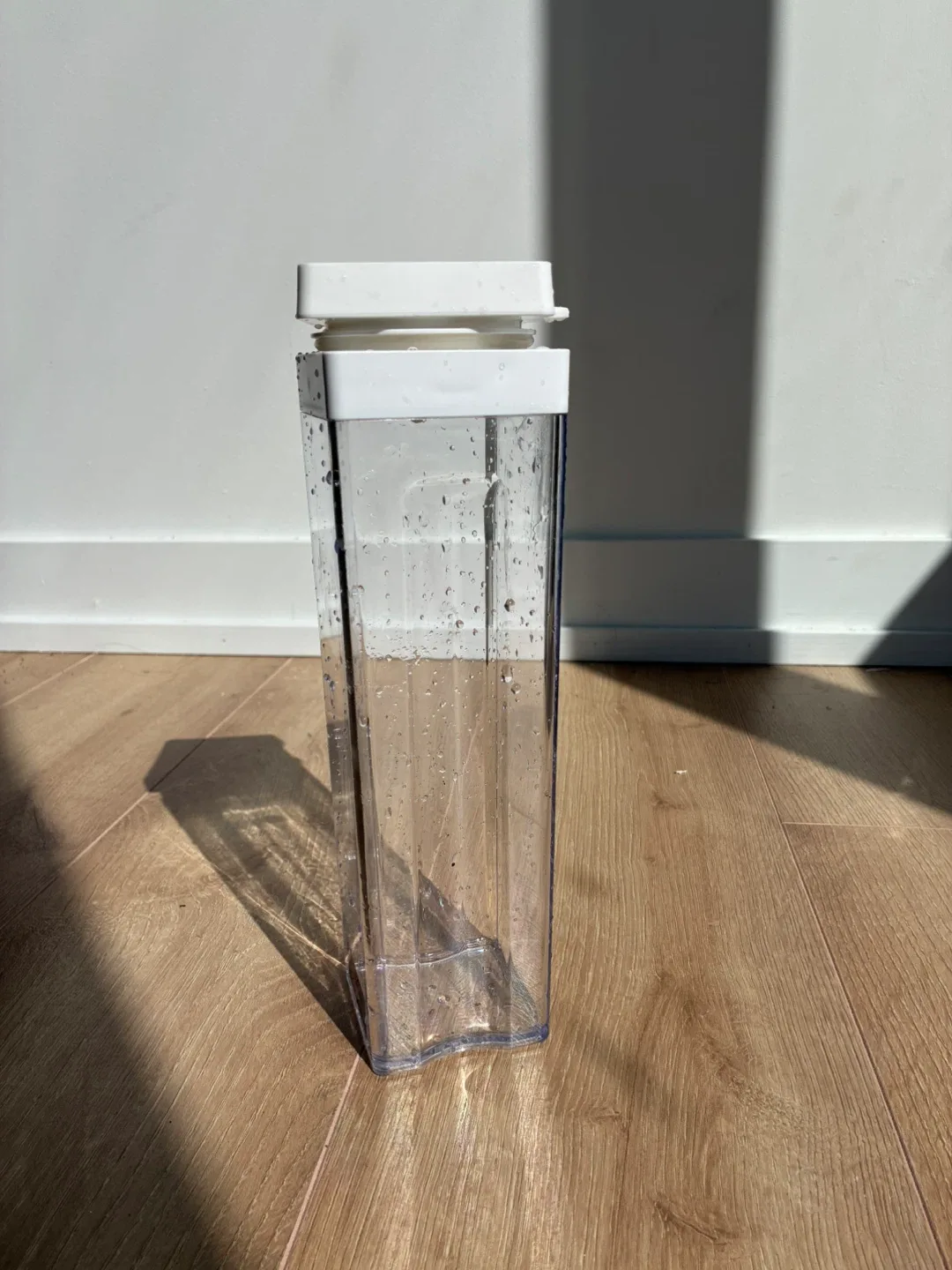 Clear Water Filter Pitcher Reservoir image indicator(3)