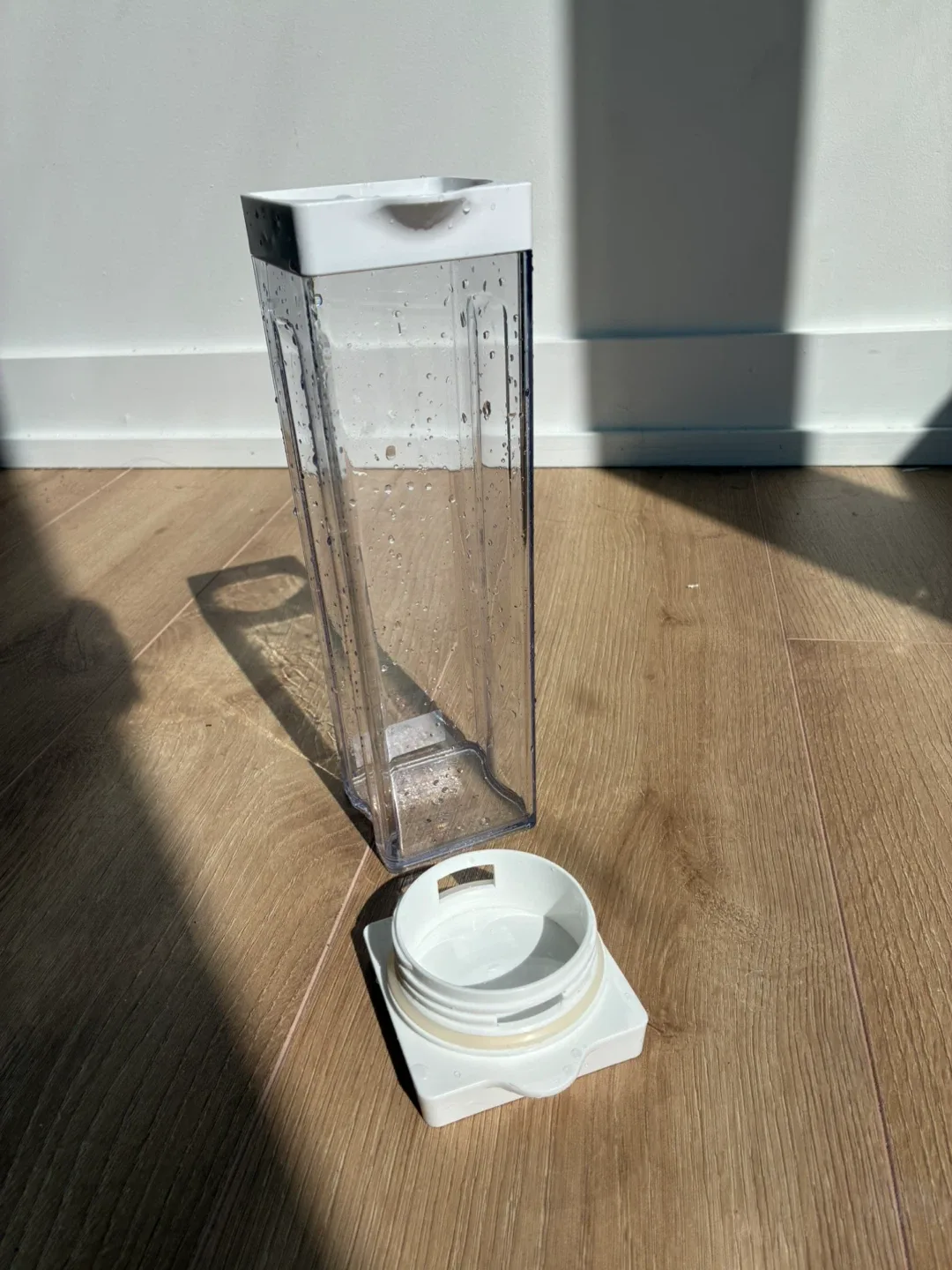 Clear Water Filter Pitcher Reservoir image indicator(2)