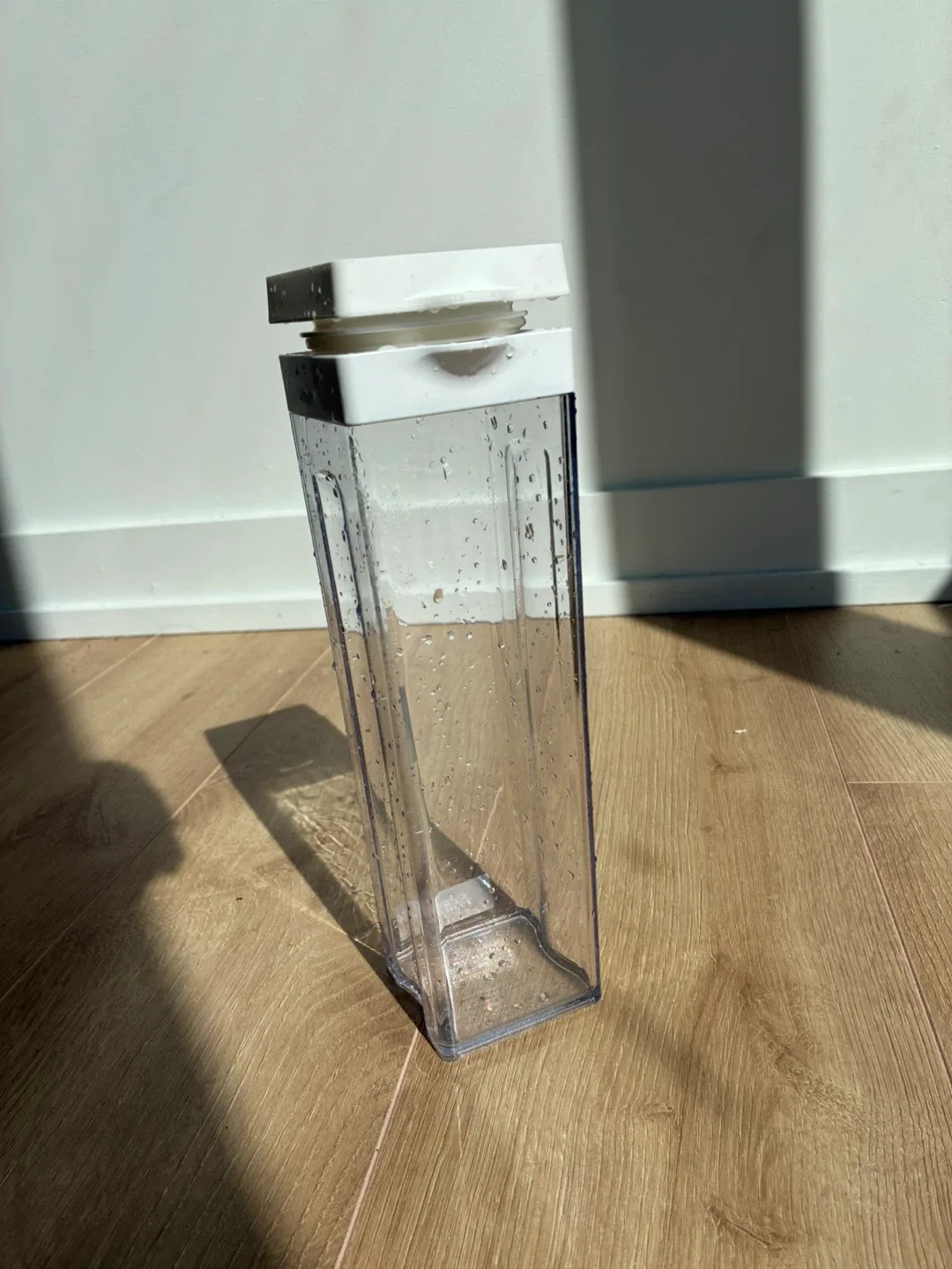 Clear Water Filter Pitcher Reservoir thumbnail