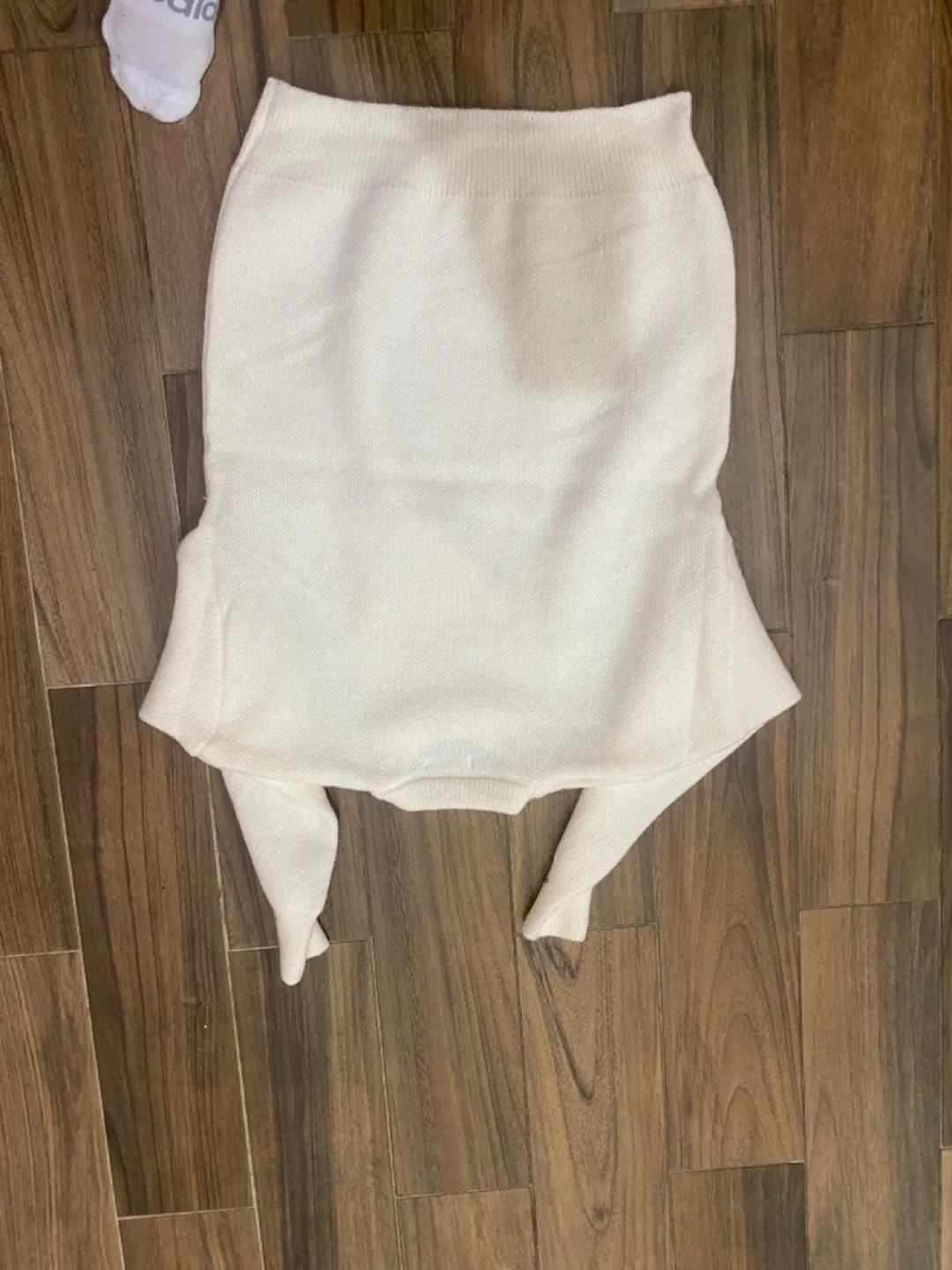 Labubu ladies cream colored sweater image indicator(4)