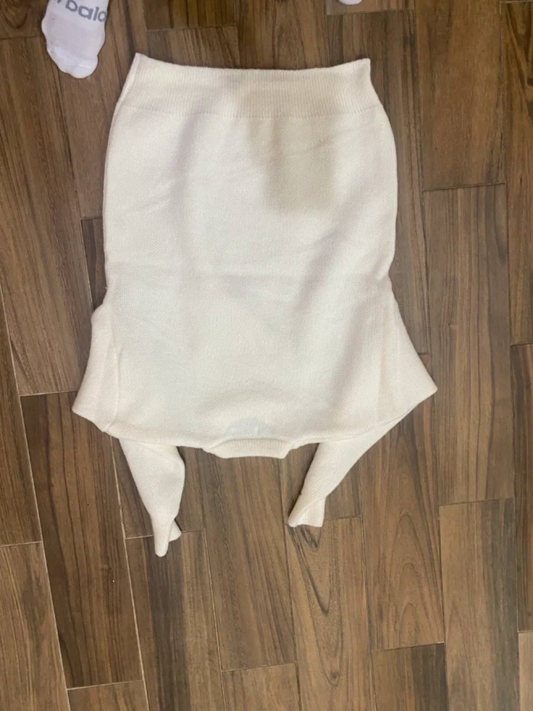 Labubu ladies cream colored sweater image indicator(6)