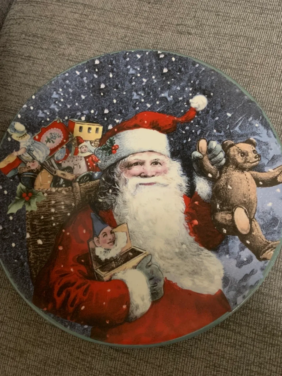Santa Claus Decorative Plate thumbnail