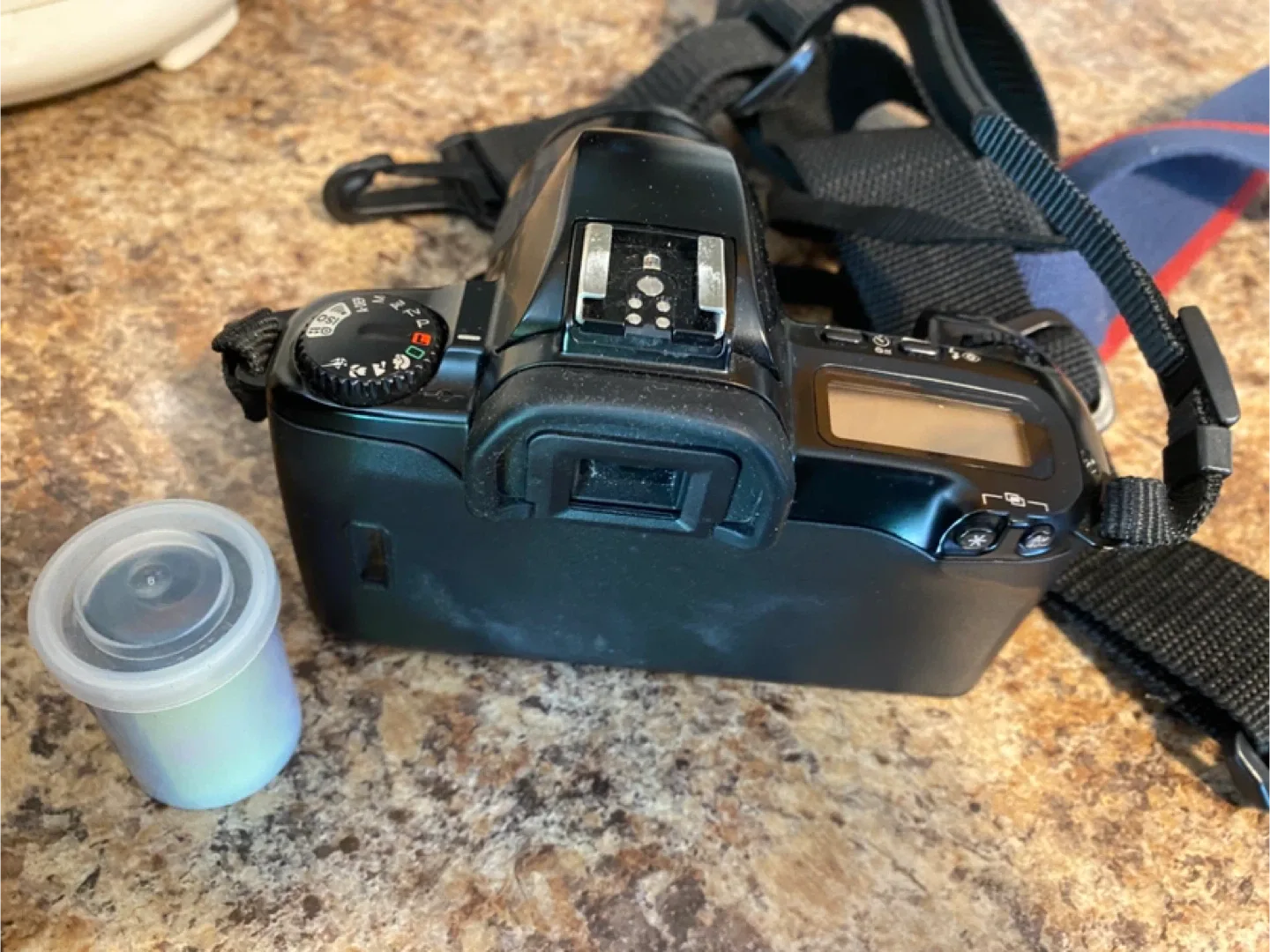 Canon EOS Rebel X Camera with EF 35-80mm Lens image indicator(2)