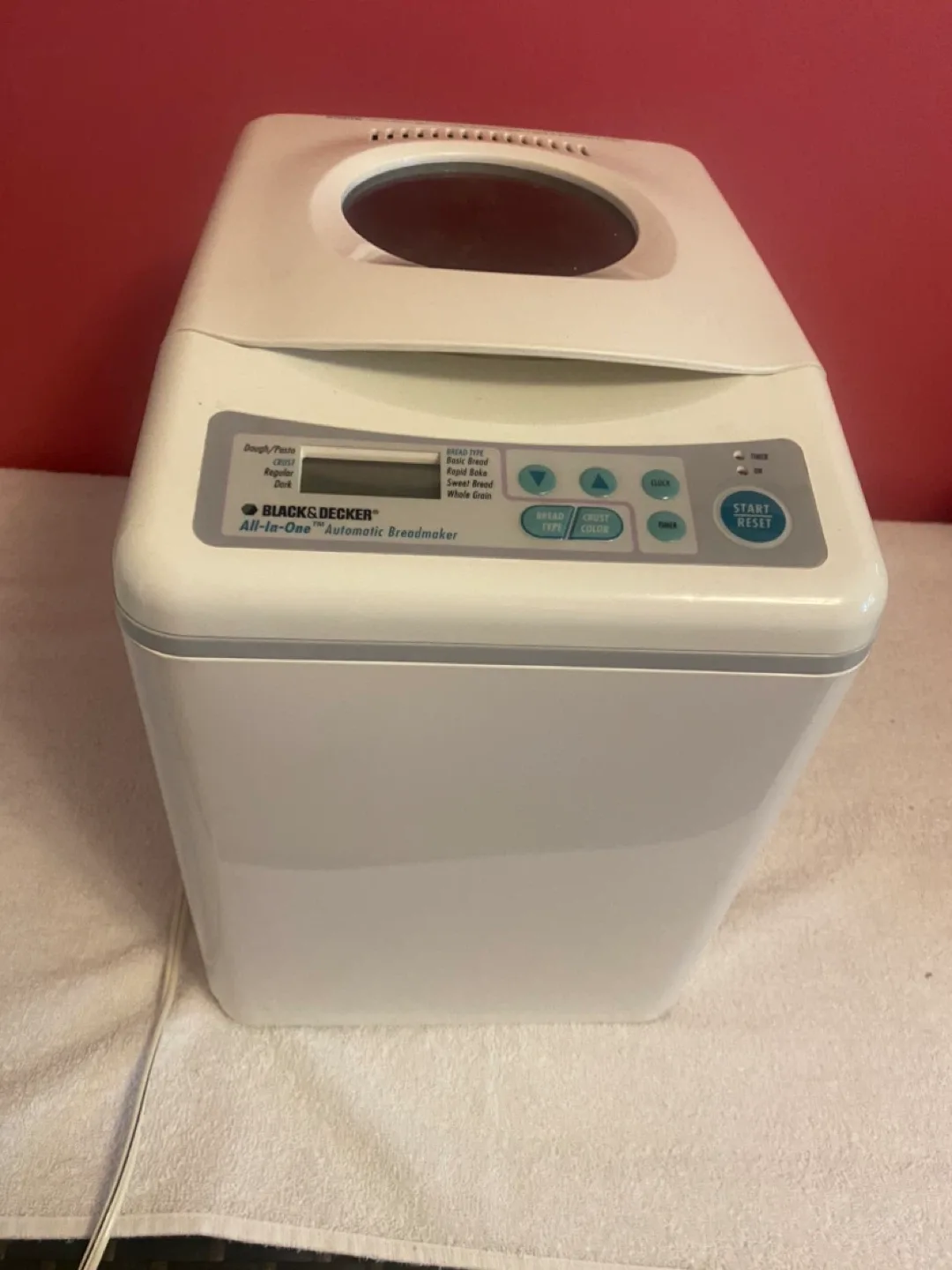 Black & Decker All-in-One Automatic Breadmaker thumbnail