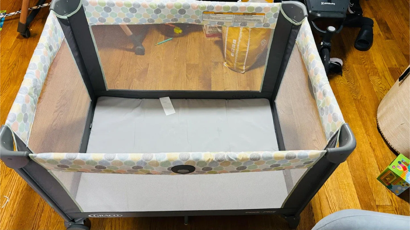 Graco Pack 'n Play Playard thumbnail