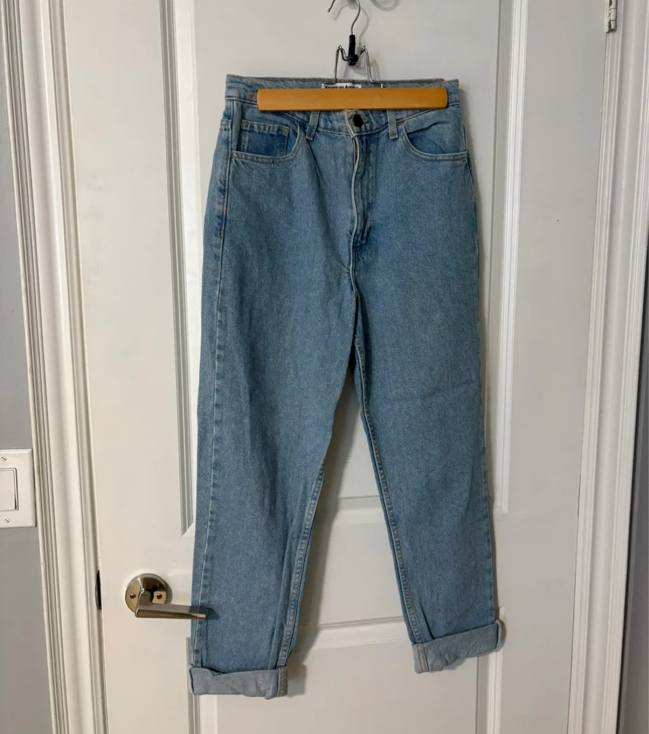 American Apparel Mom Jeans - Light Wash Denim image indicator(5)