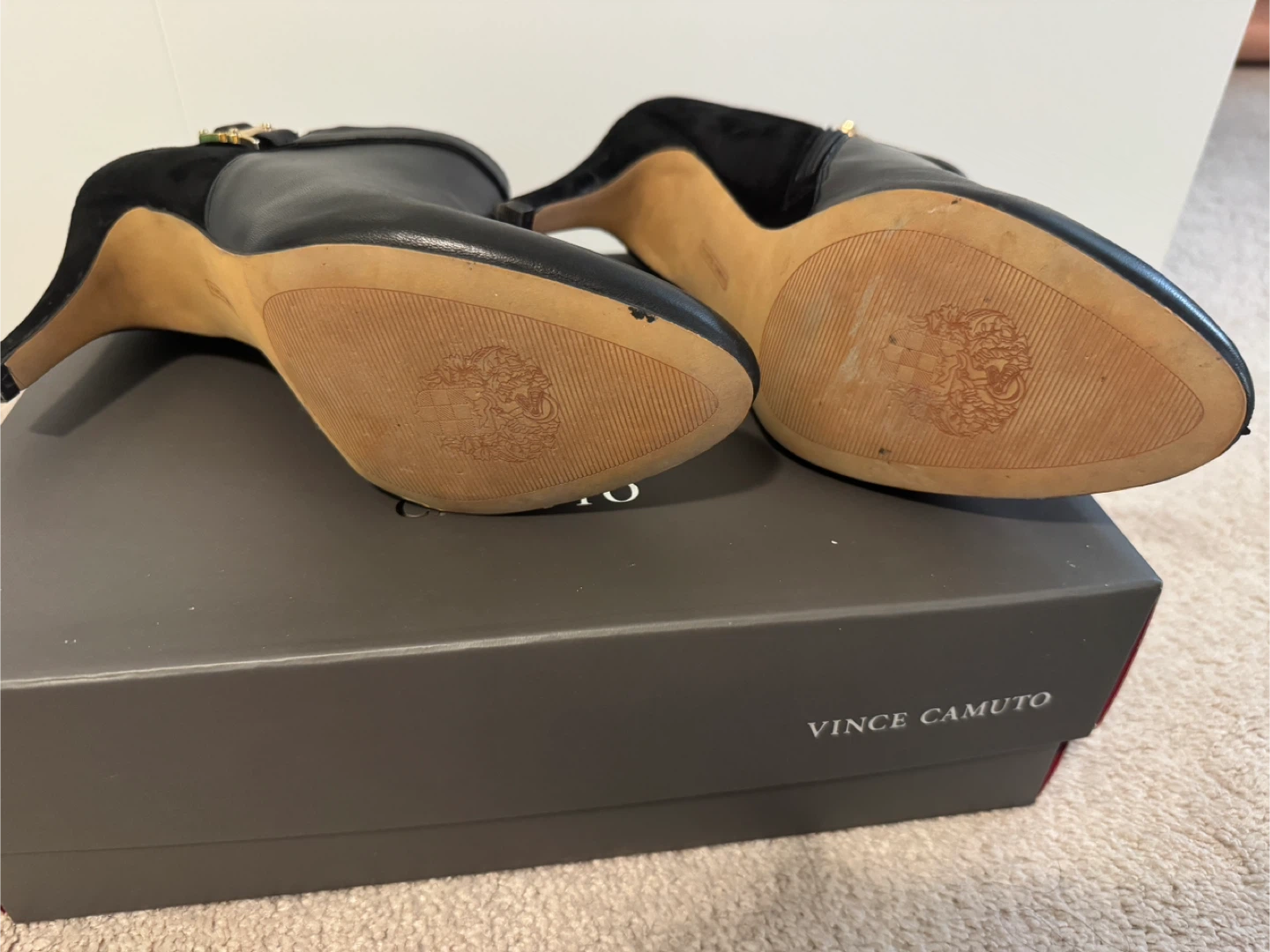 Vince Camuto Black Leather Heeled Booties - photo 5