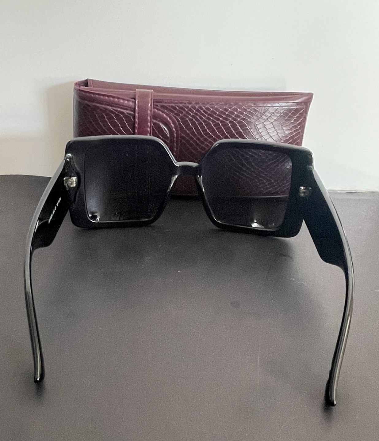 SALE AGAIN - Square Black Sunglasses with Leopard Print Detail - photo 3