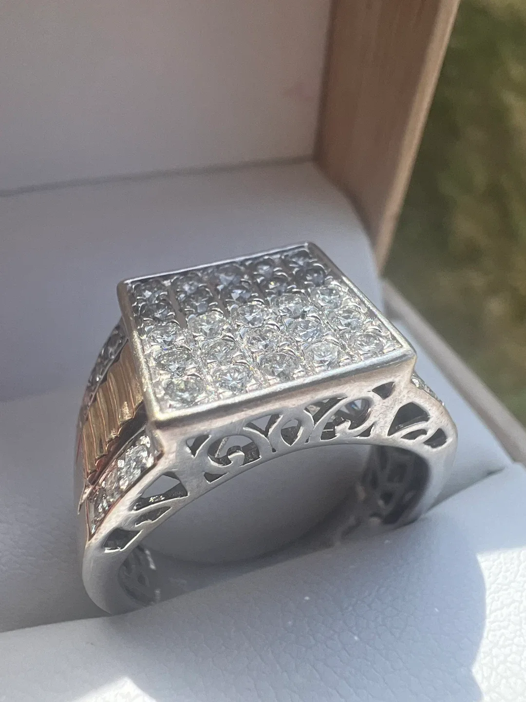 10K White Gold men’s  Diamond Ring thumbnail