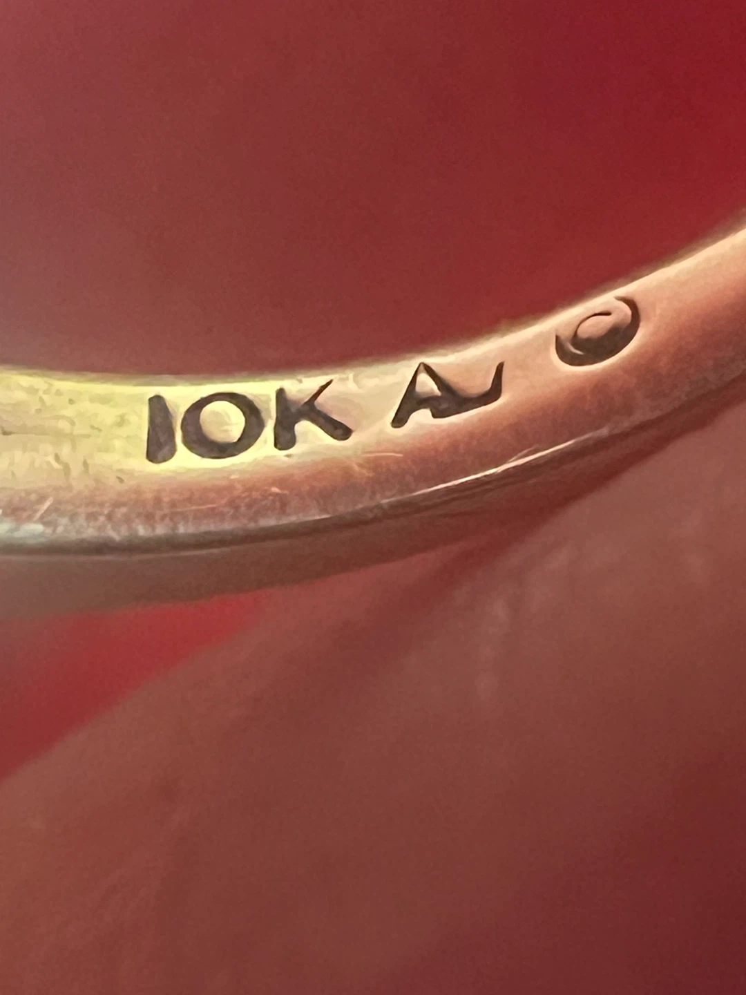 10K Gold Ring with Sapphire and Diamonds - photo 2