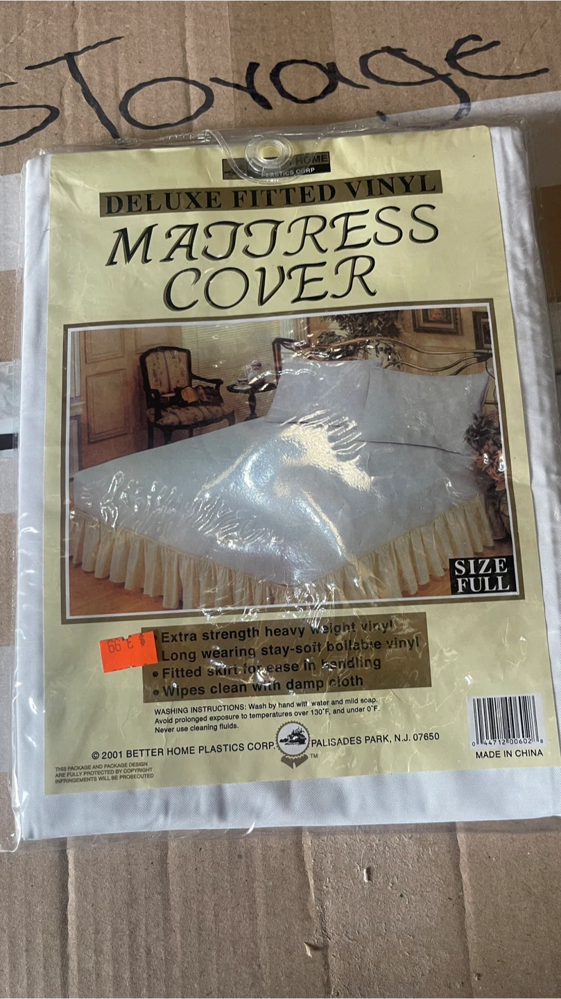 Deluxe Fitted Mattress Cover - Full Size