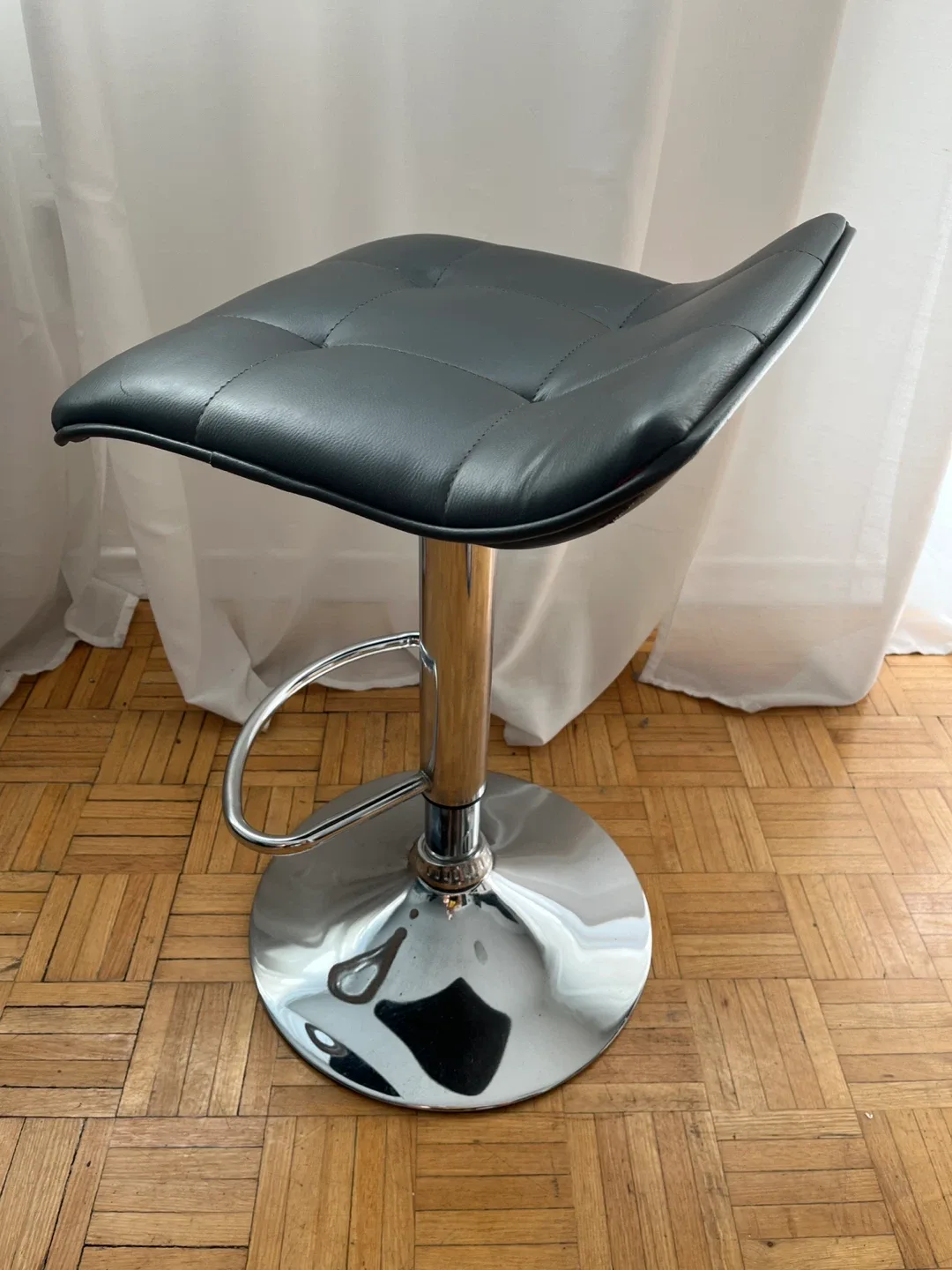 Black Adjustable Height Bar Stool image indicator(2)