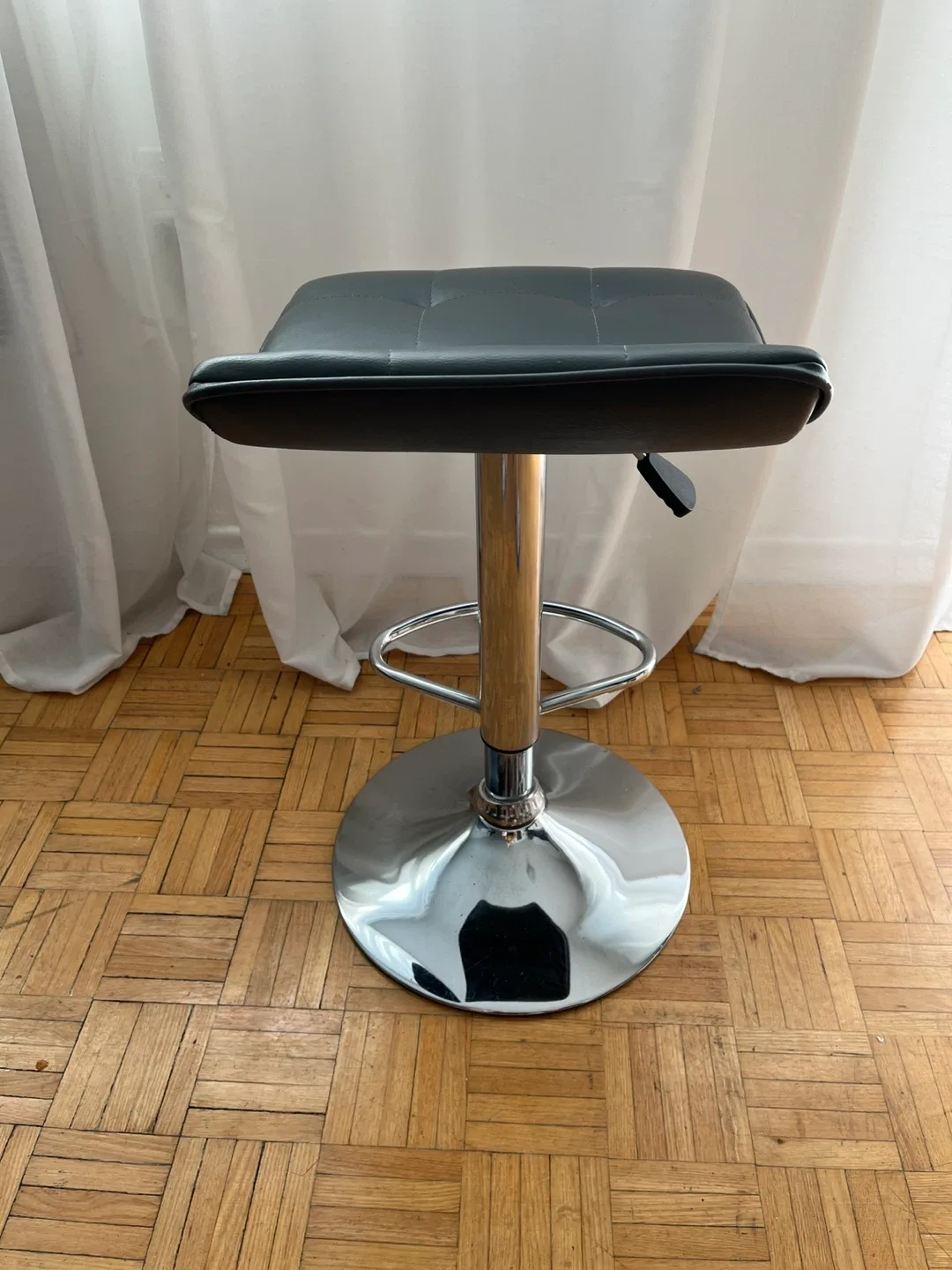 Black Adjustable Height Bar Stool image indicator(5)