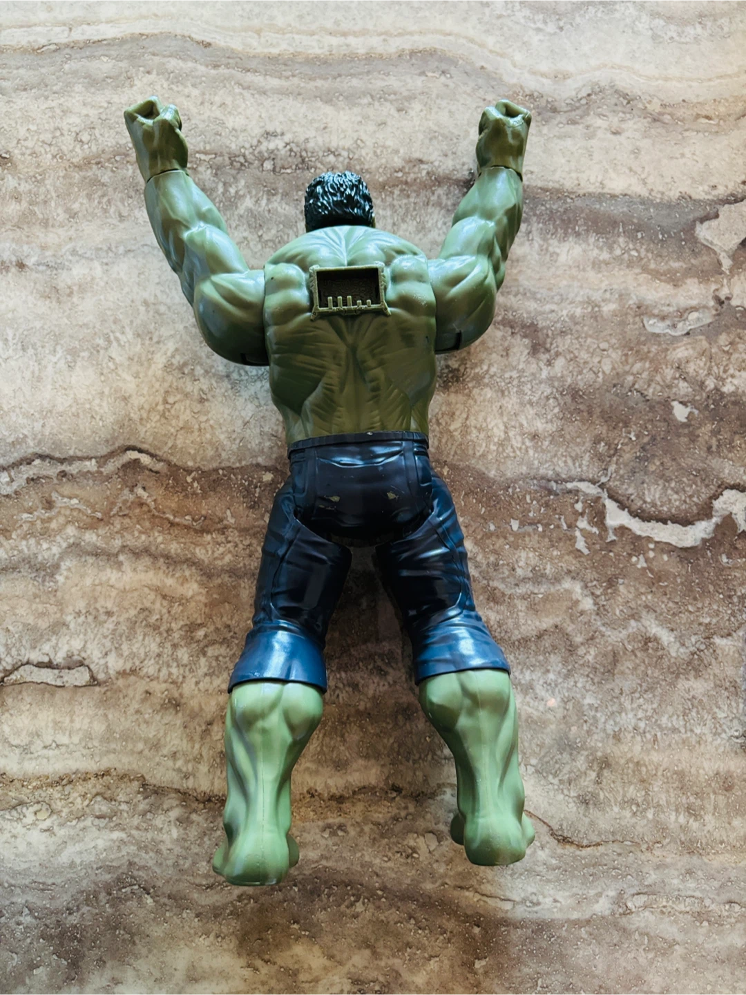 2017 Hasbro Hulk 12” Action Figure - photo 3