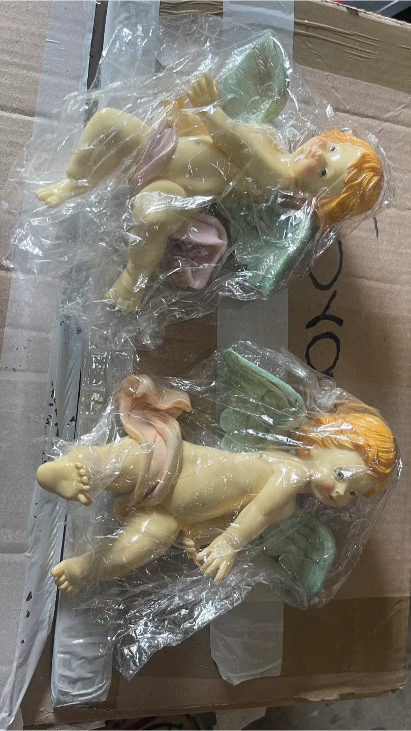 Angel Figurine thumbnail