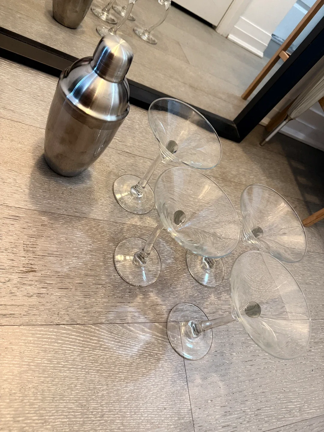 Cocktail Shaker and Martini Glasses Set -4 thumbnail