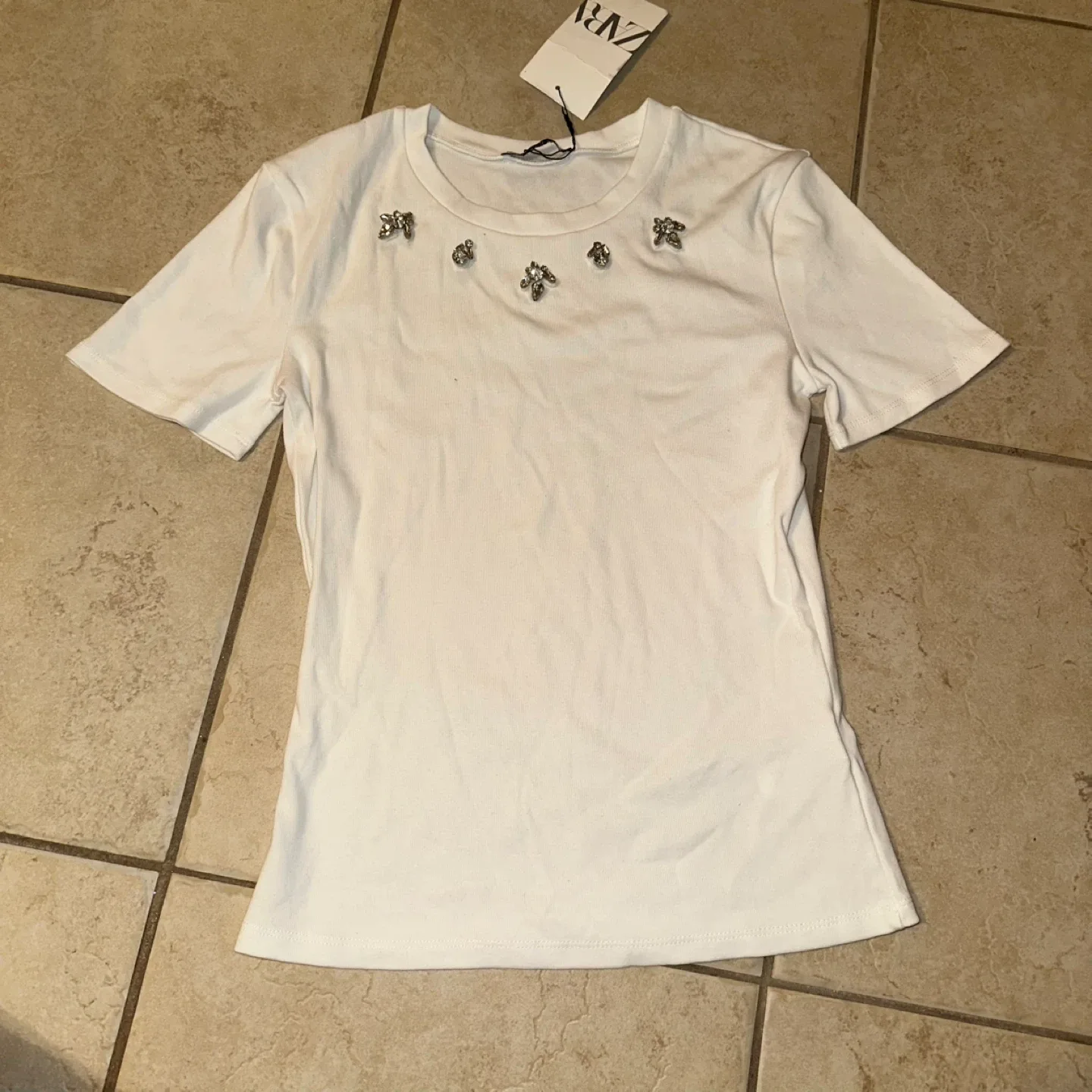 Zara cotton tee - new image indicator(5)