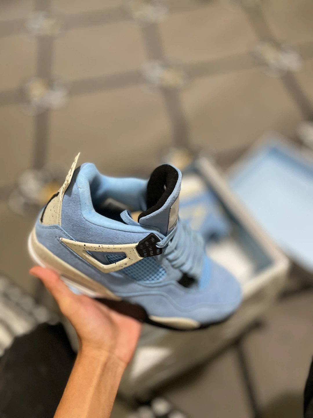Nike Air Jordan 4 Retro University Blue Size 8.5 - photo 2