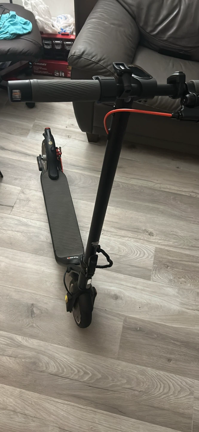 5th Wheel v20 Pro electric scooter - photo 2