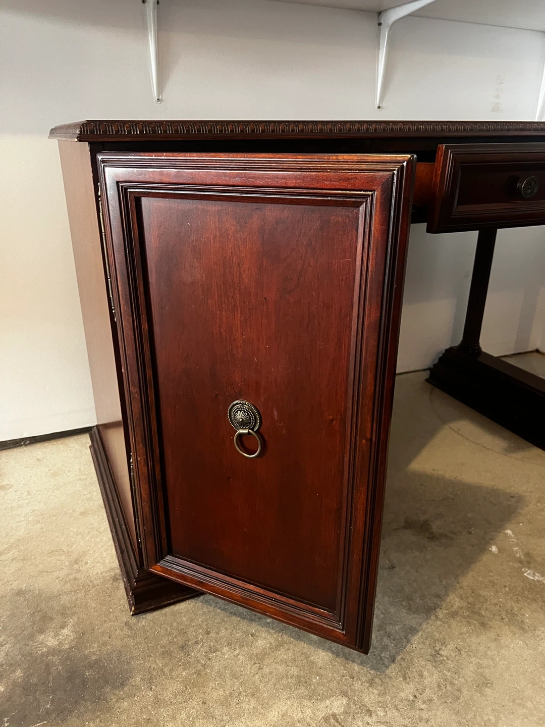 Beautiful Mahogany solid Wooden Desk with Drawer and Cabinet - photo 3