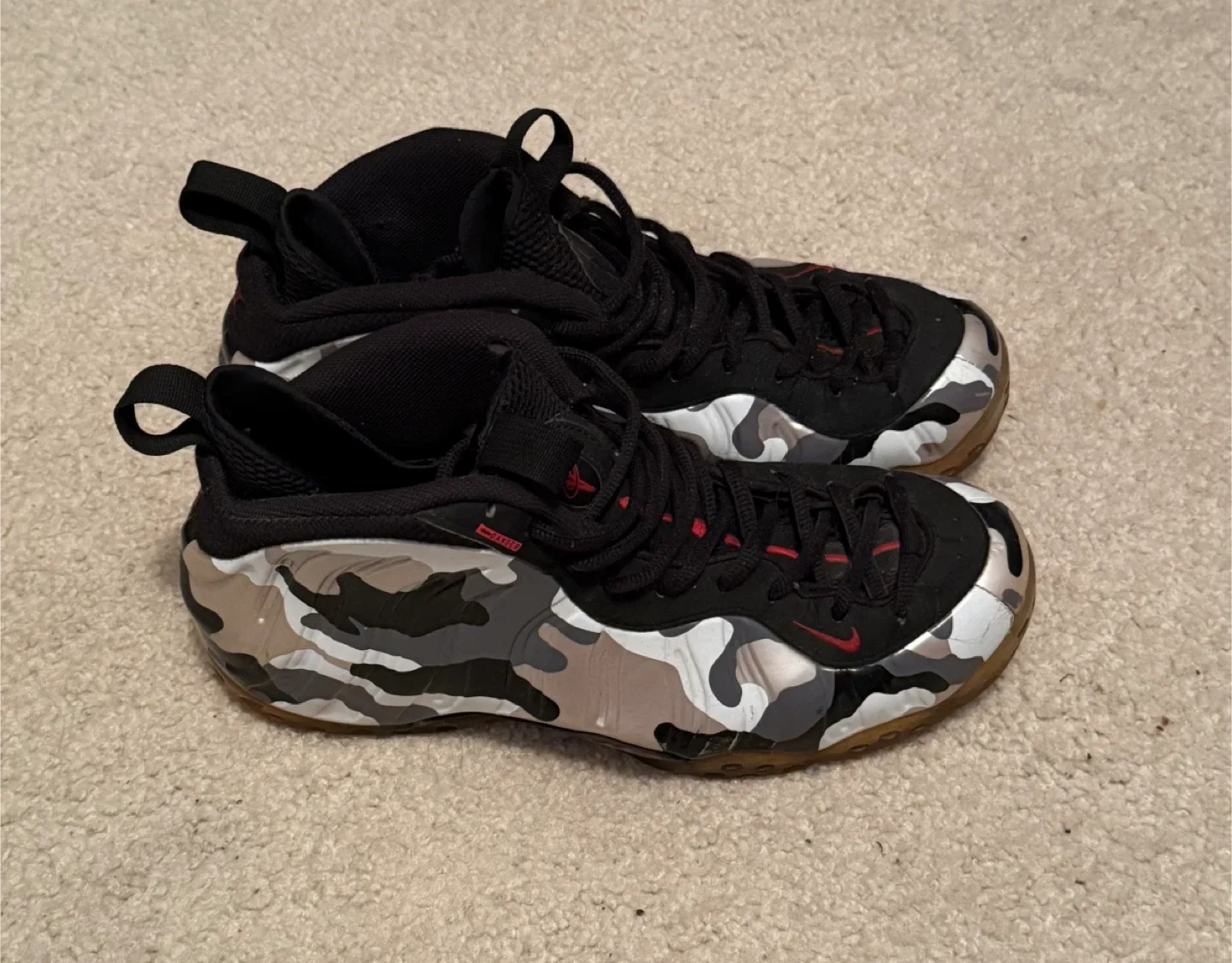 Nike Air Foamposite Shoes image indicator(2)