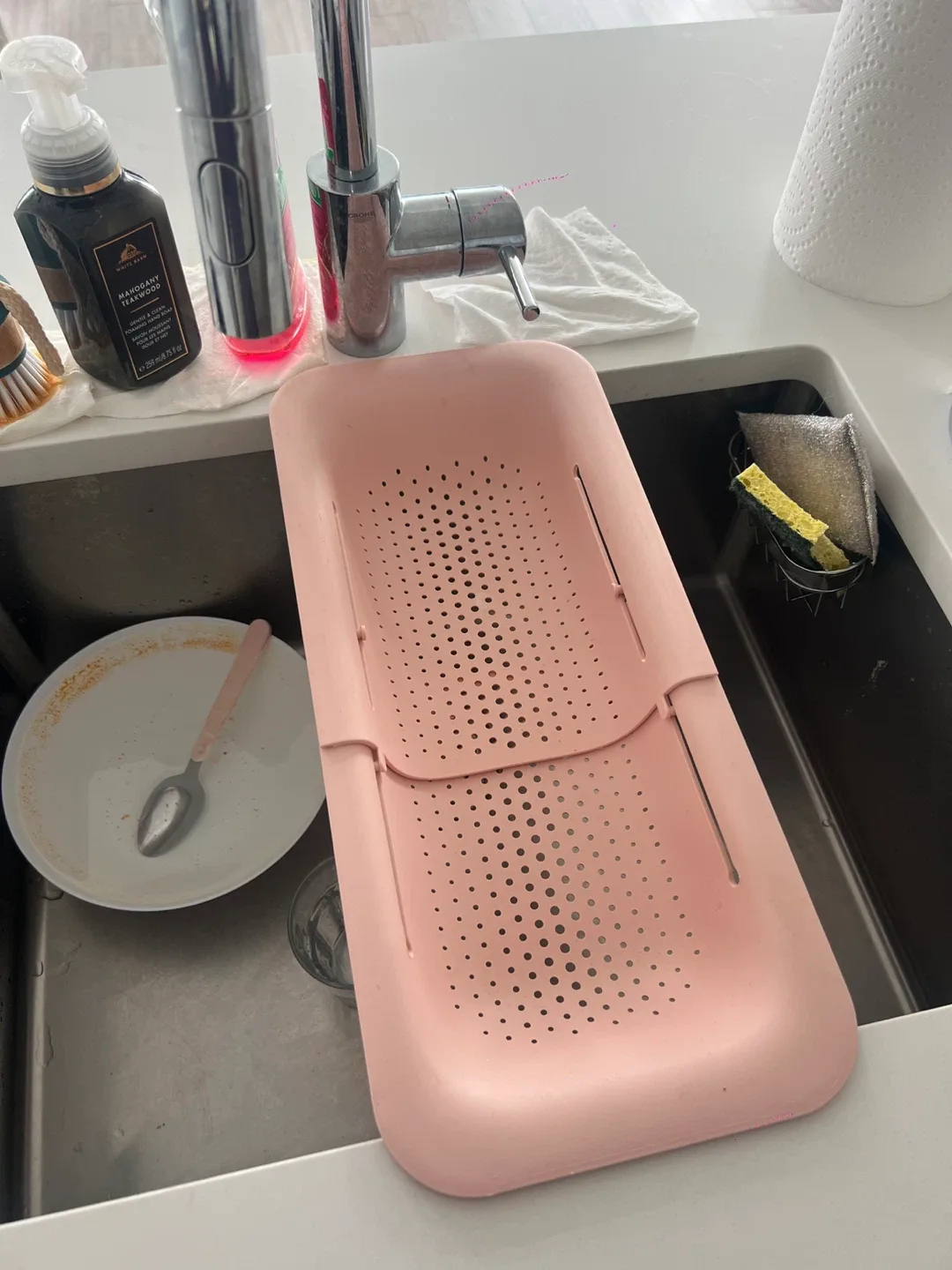 Pink Expandable Sink Colander image indicator(2)