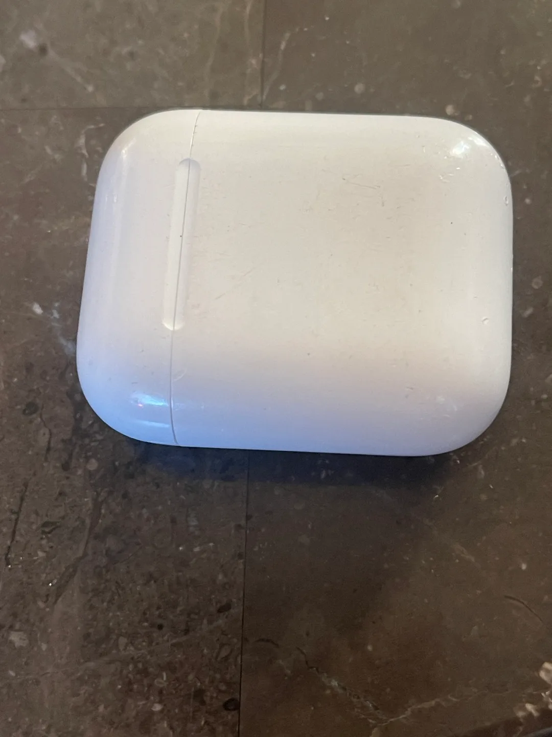 Used Apple AirPods with Charging Case image indicator(2)