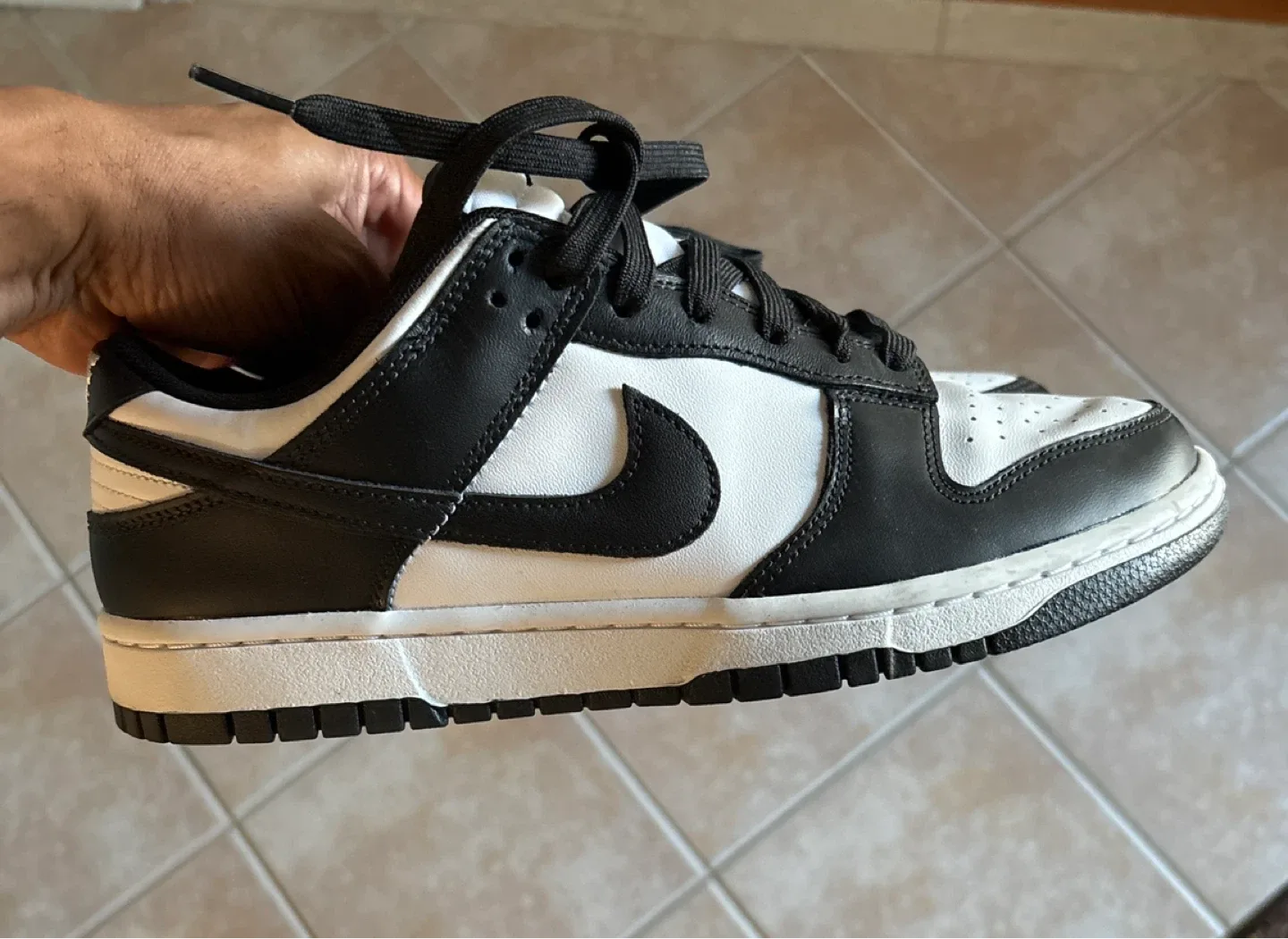 Nike Dunk Low Panda Shoes image indicator(3)