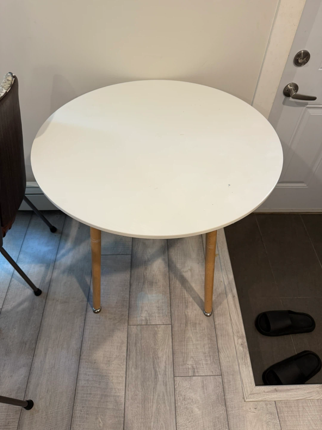 Round White Dining Table - 77cm - photo 2
