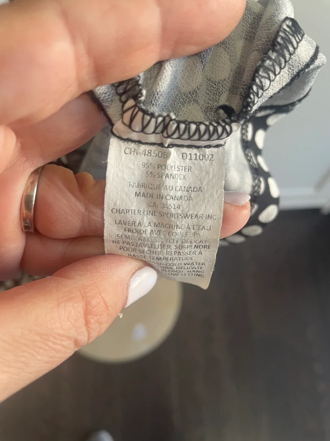 Banana Republic Polka Dot Top - Size Medium image indicator(7)