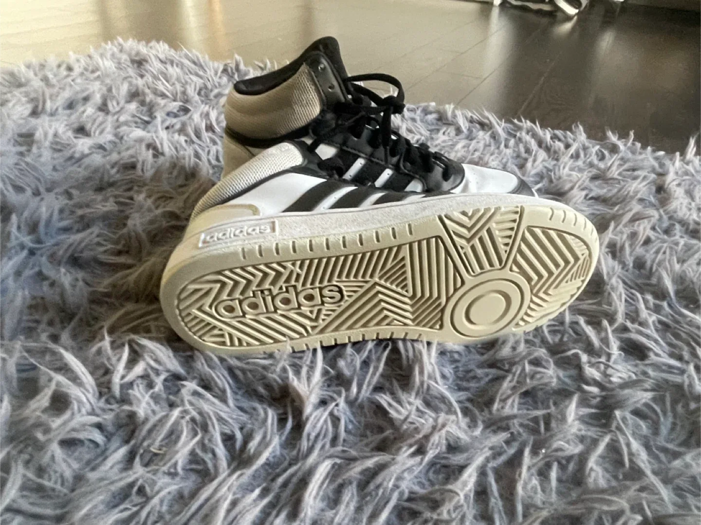 Adidas Hoops Mid 3.0 Shoes - Black & White image indicator(5)