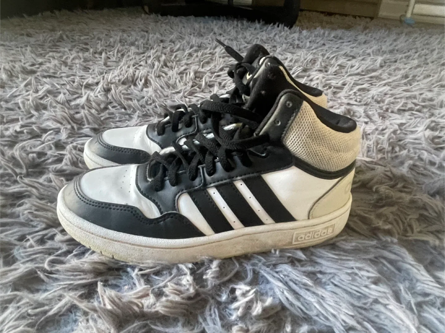 Adidas Hoops Mid 3.0 Shoes - Black & White image indicator(3)