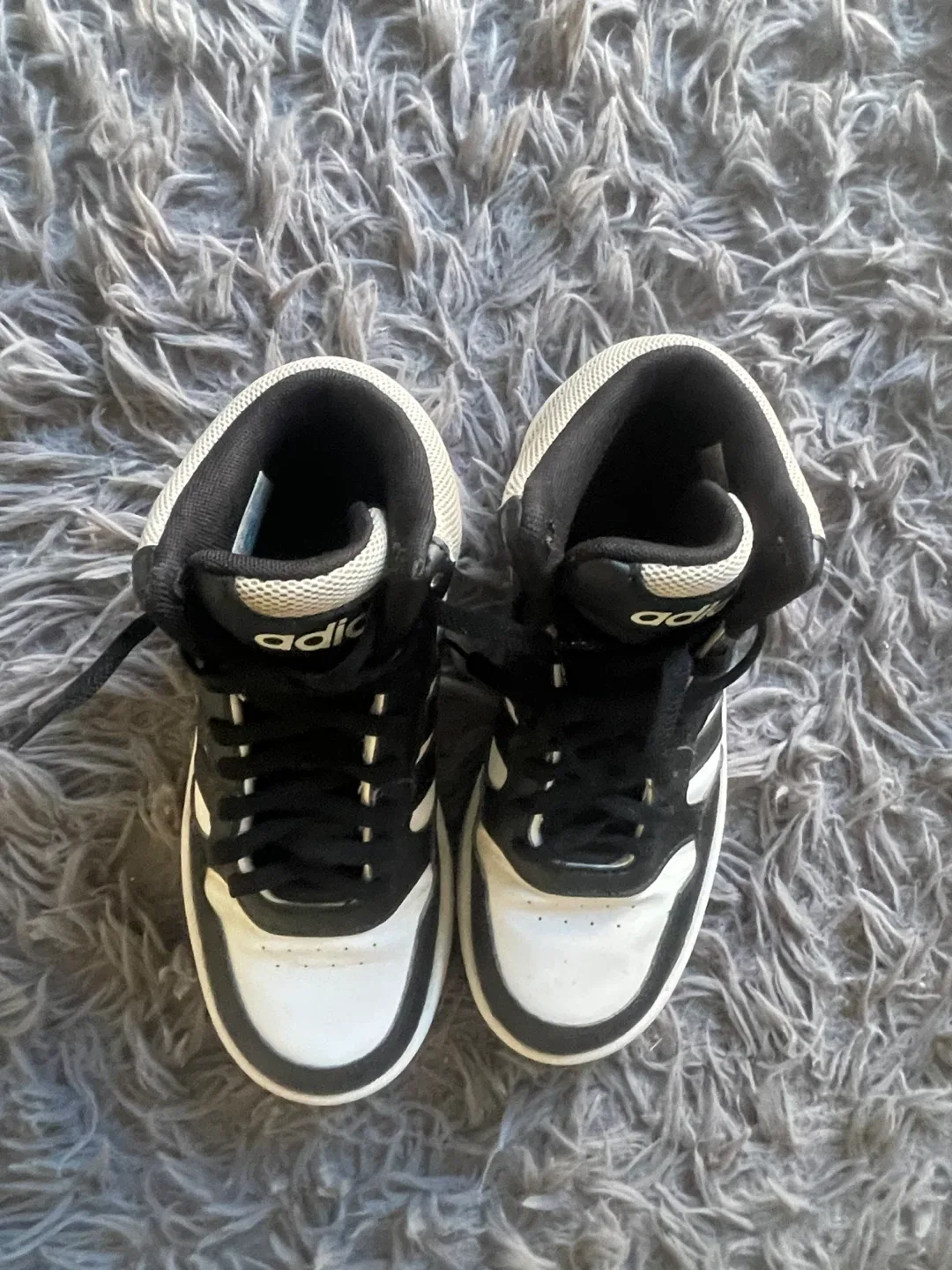 Adidas Hoops Mid 3.0 Shoes - Black & White image indicator(6)