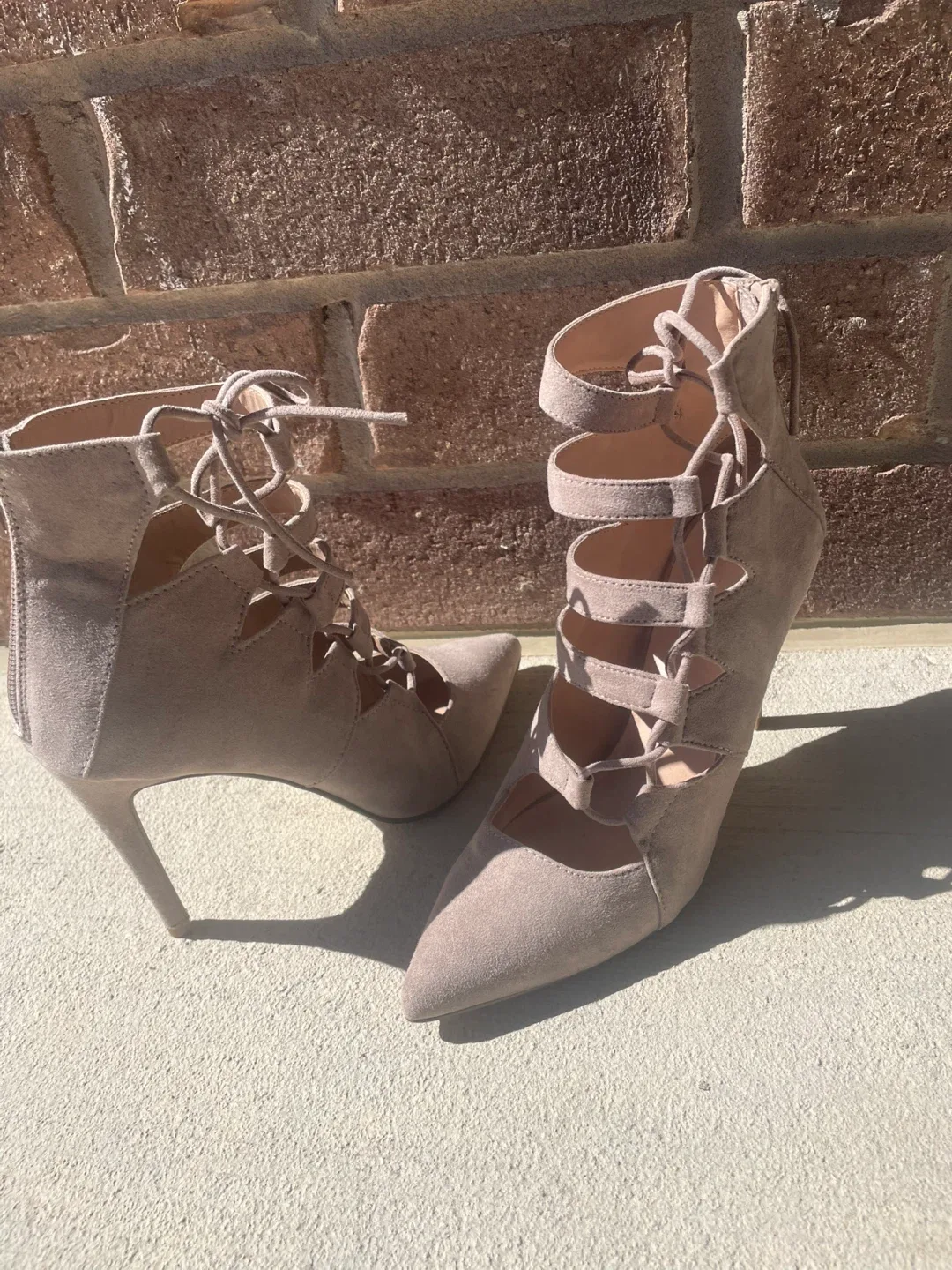 Mix No. 6 Heels, Size 7.5 image indicator(3)