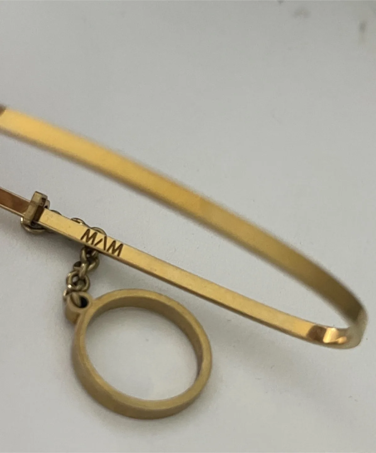 Stainless steel Gold Bangle Bracelet image indicator(3)