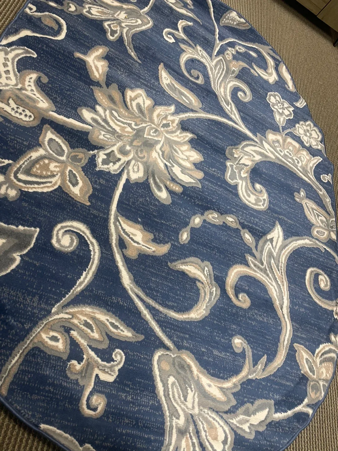 NEW - 5 x 7 ft Area Rug OVAL image indicator(2)