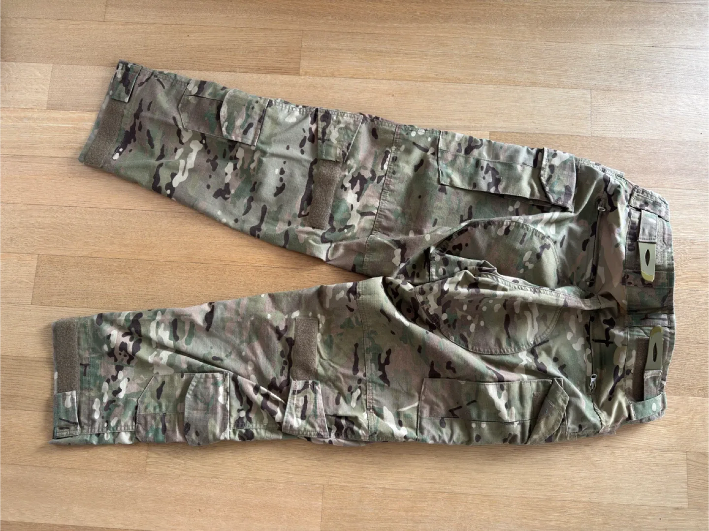 Authentic Multi Cam Cargo Pants image indicator(2)