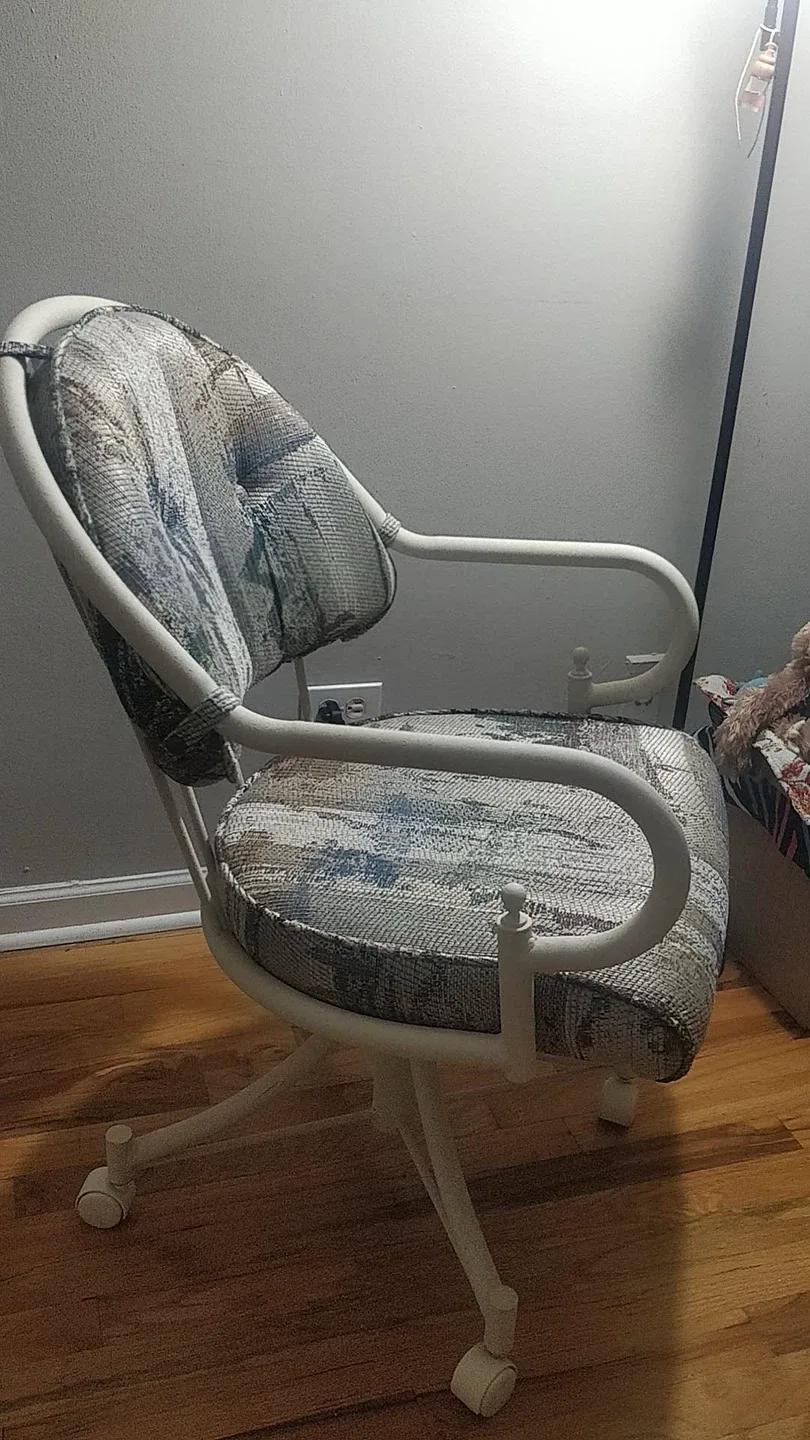 Desk Chair thumbnail