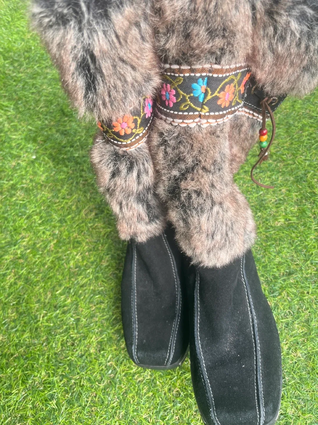 Black Suede & Faux Fur Boots - Size 8 image indicator(2)