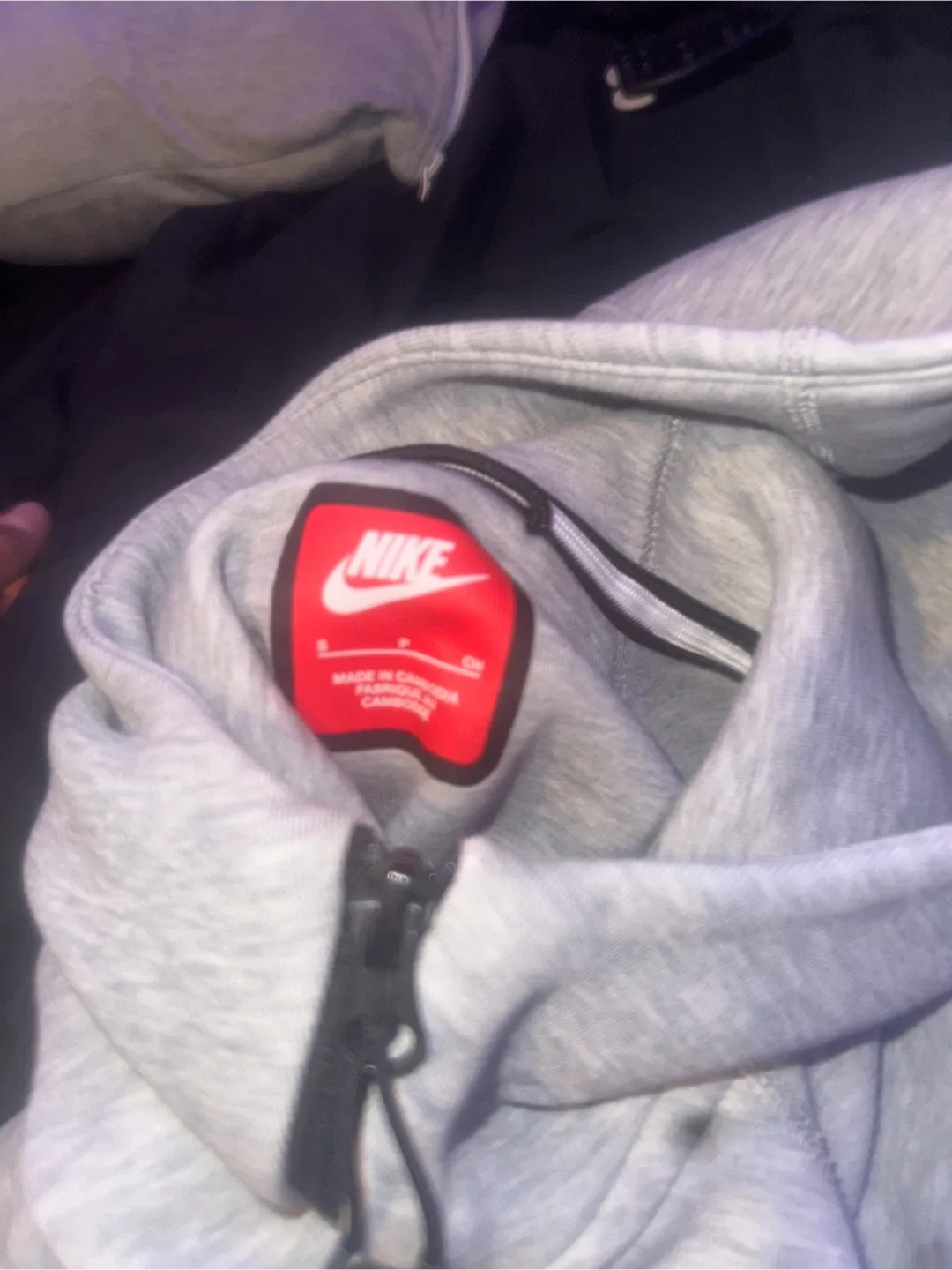 Nike Tech Fleece Hoodie - Grey, Size S image indicator(3)