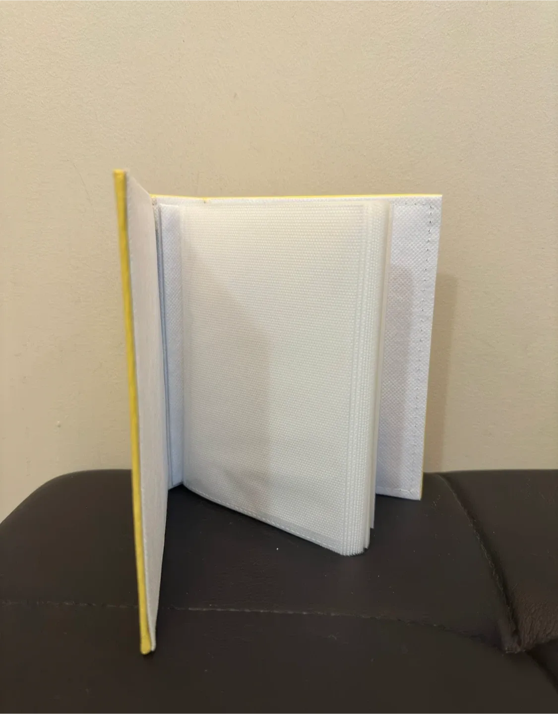 Yellow Photo Album image indicator(3)