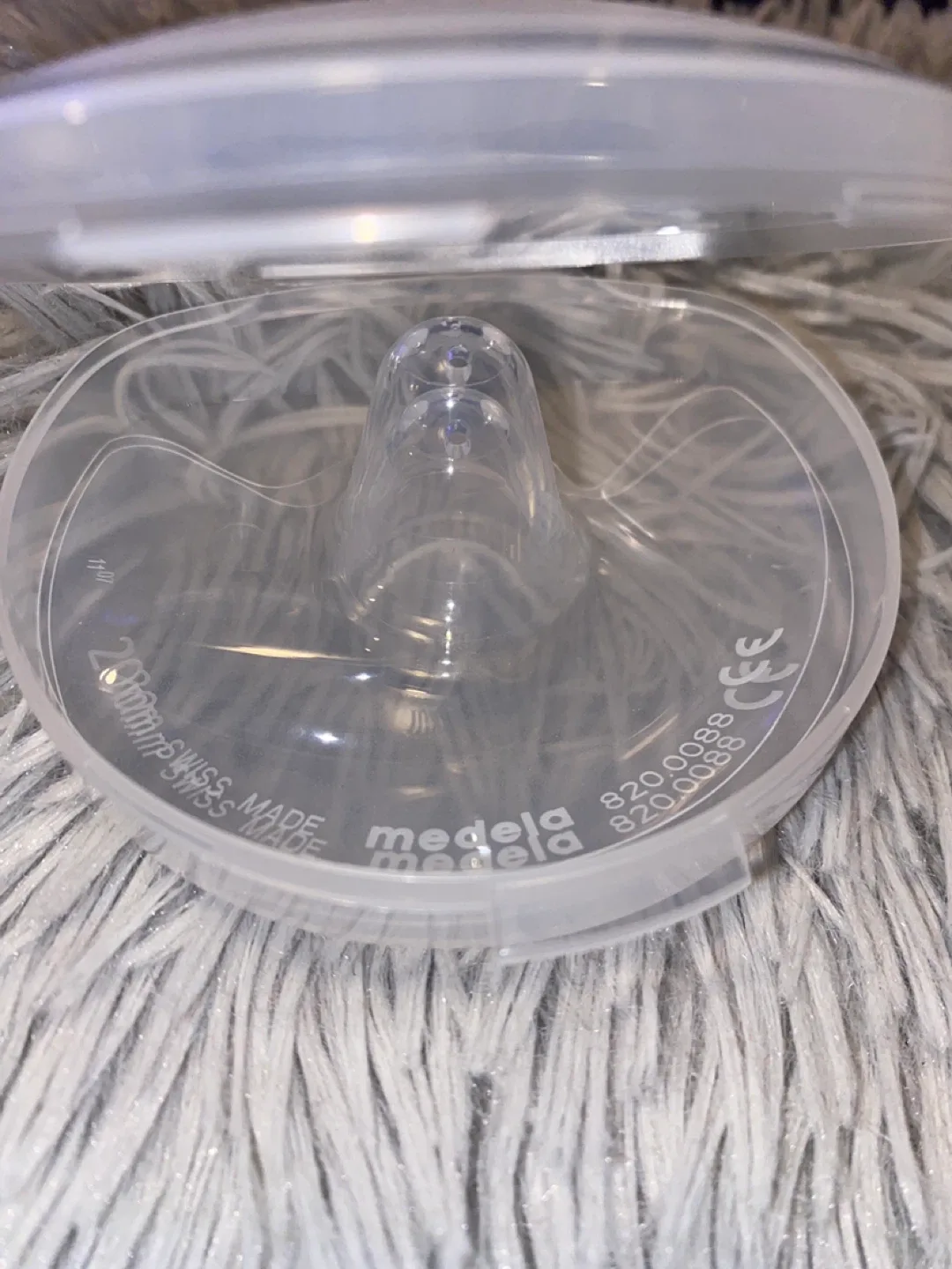 Medela 20mm Nipple Shield image indicator(3)