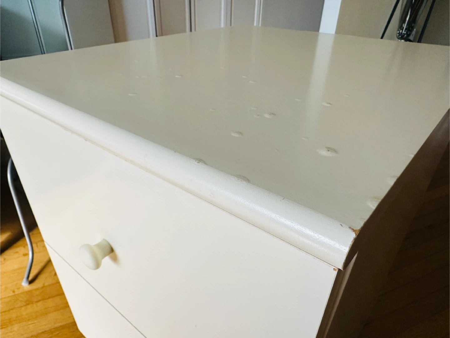 White 2-Drawer Side Table - photo 4