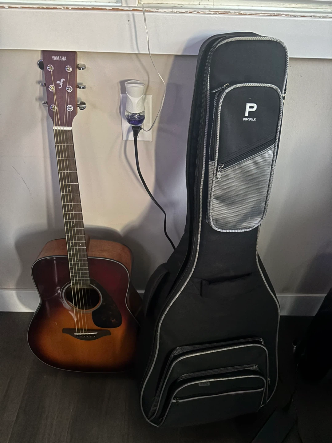 Yamaha guitar