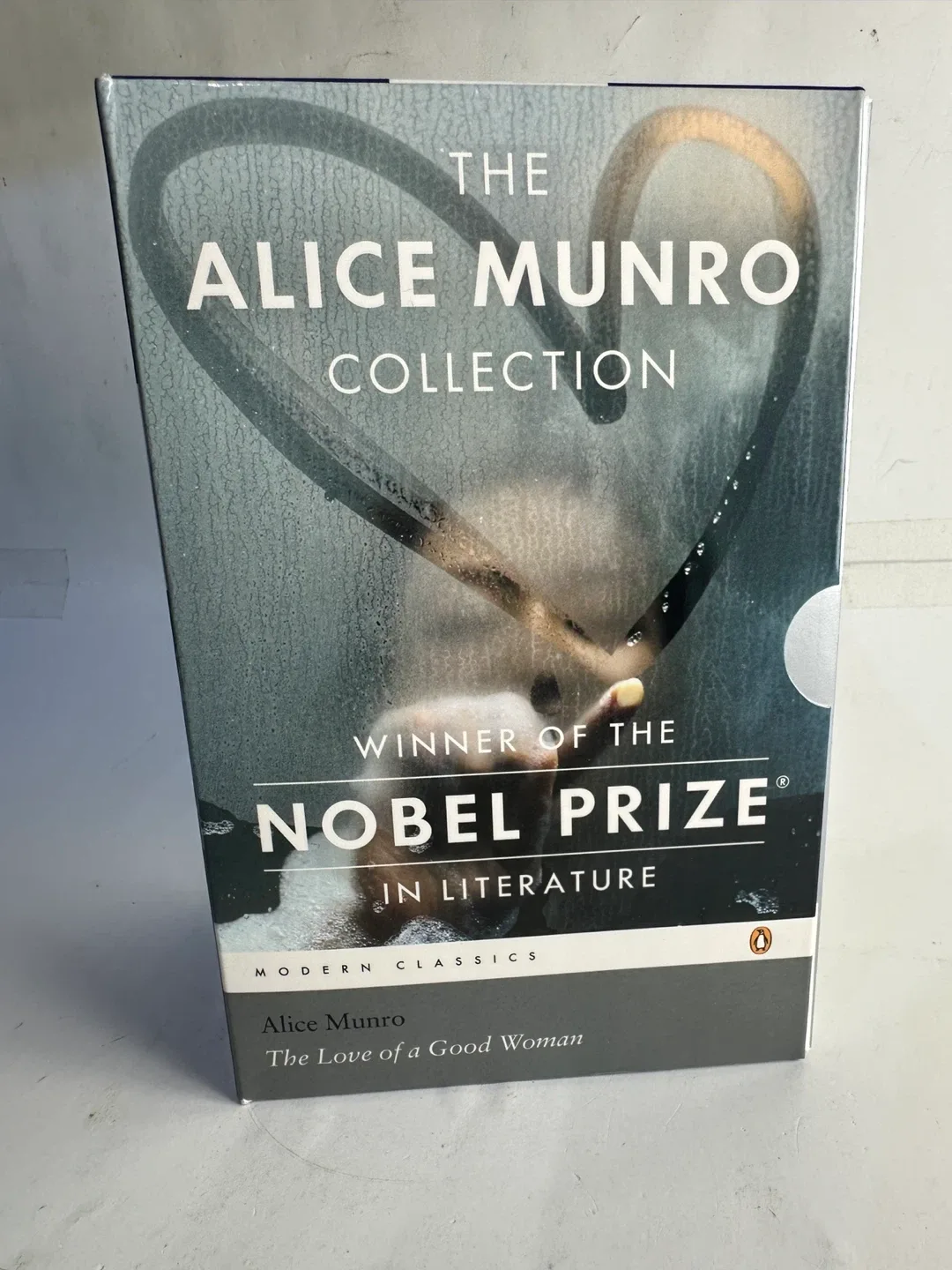 The Alice Munro Collection (5 Books) thumbnail